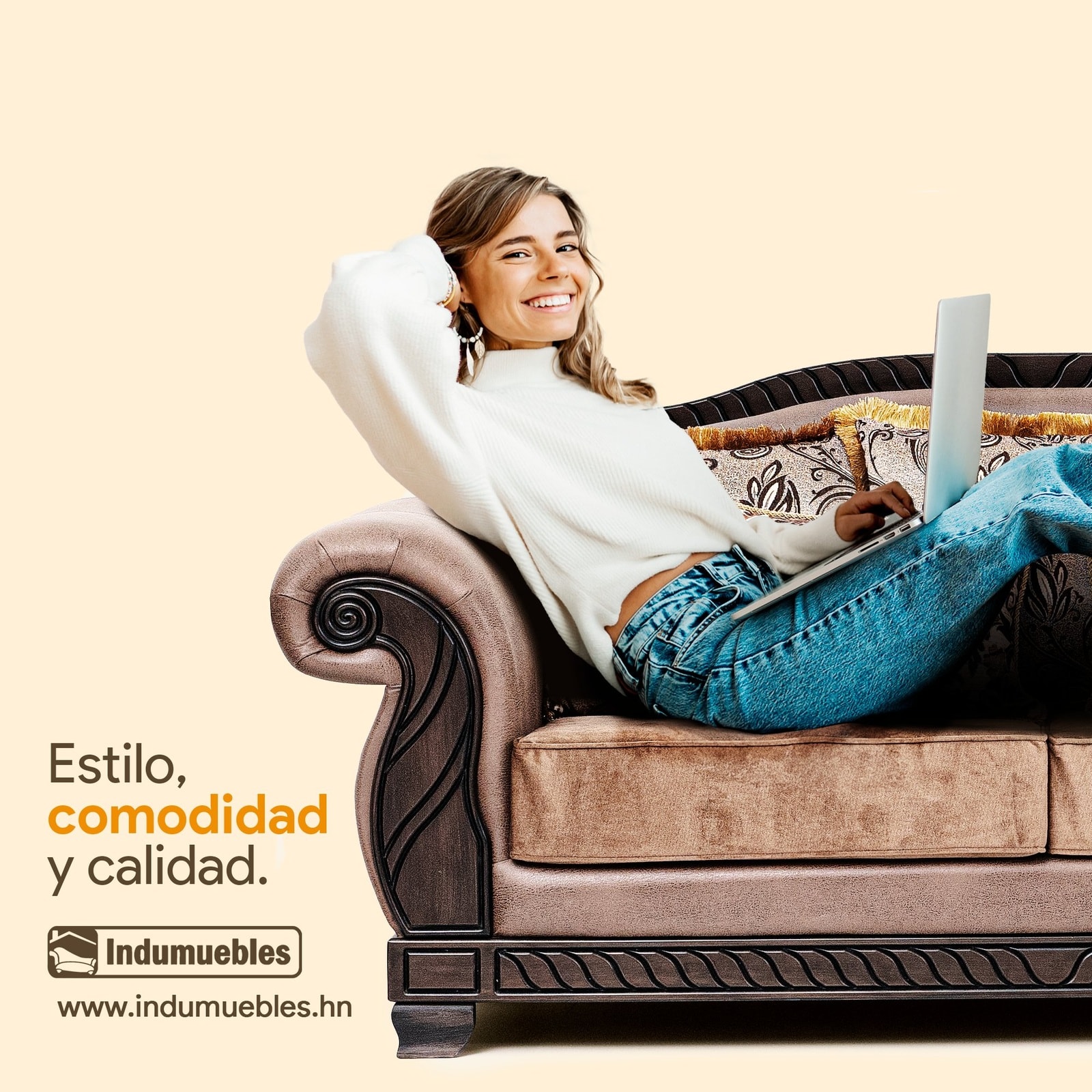Pieza de marca: estilo, comodidad y calidad, con una mujer en el sillón